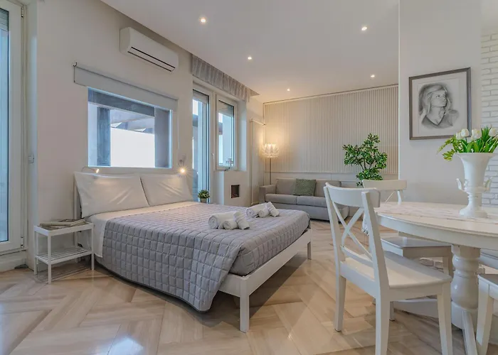 Apartment Loft Corso Trieste Terrazza Sul Mare