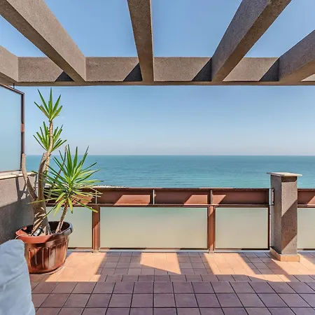 Loft Corso Trieste Terrazza Sul Mare * Барі