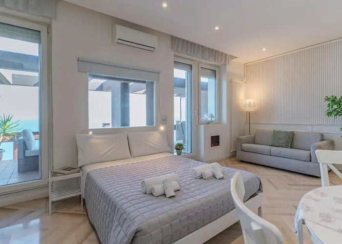 Loft Corso Trieste Terrazza Sul Mare *