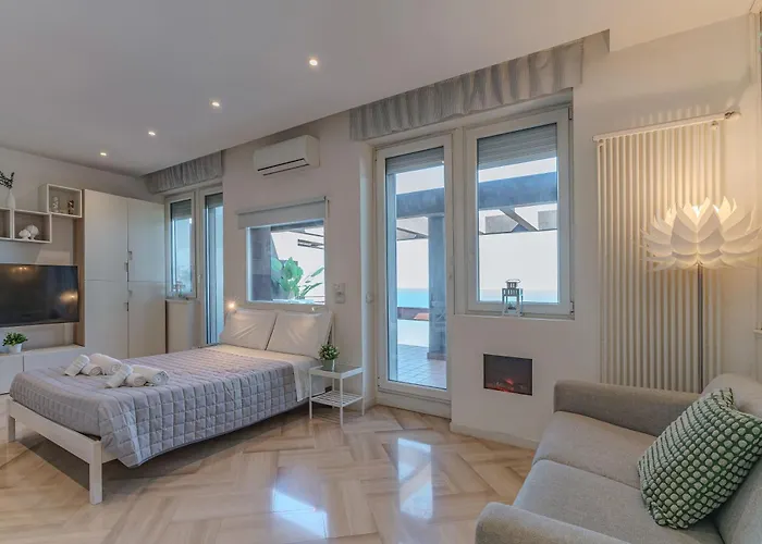 Loft Corso Trieste Terrazza Sul Mare